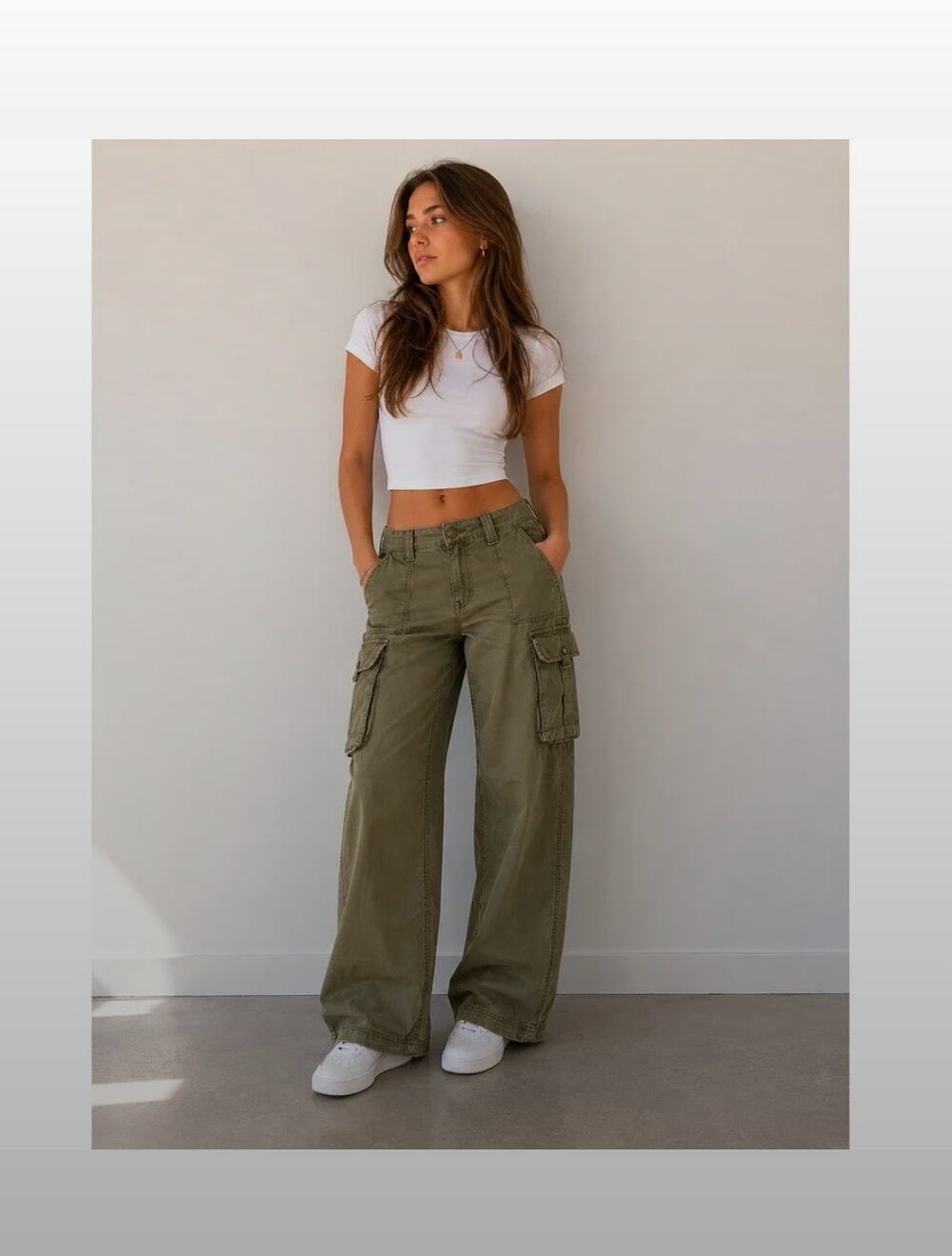 Garage Low Rise Olive Green Wide Leg Cargo Pants Size 00 $17